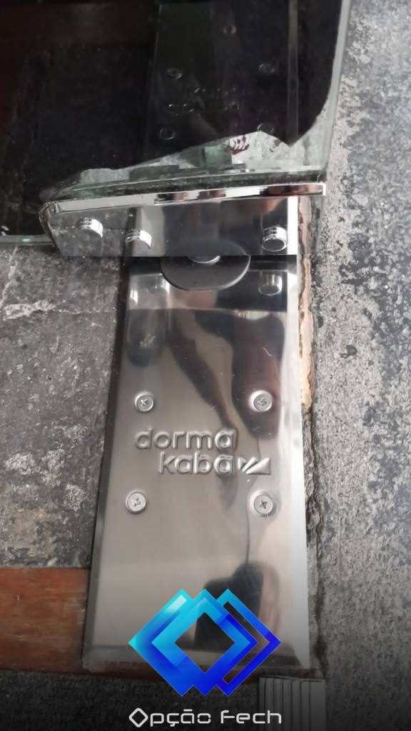 Troca de Mola Hidráulica de Piso Dorma - Vidraçaria Opção Fech RJ Troca de Mola Hidráulica de Piso Dorma - Vidraçaria Opção Fech RJ