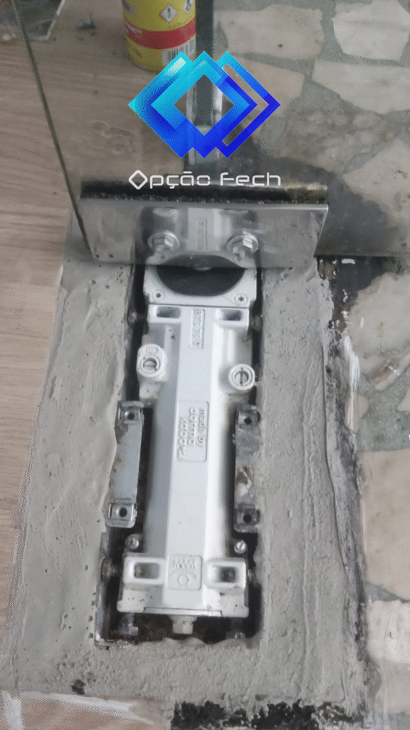 Troca de Mola de Piso Leblon - Vidraçaria Opção Fech do Rio Troca de Mola de Piso Leblon - Vidraçaria Opção Fech do Rio